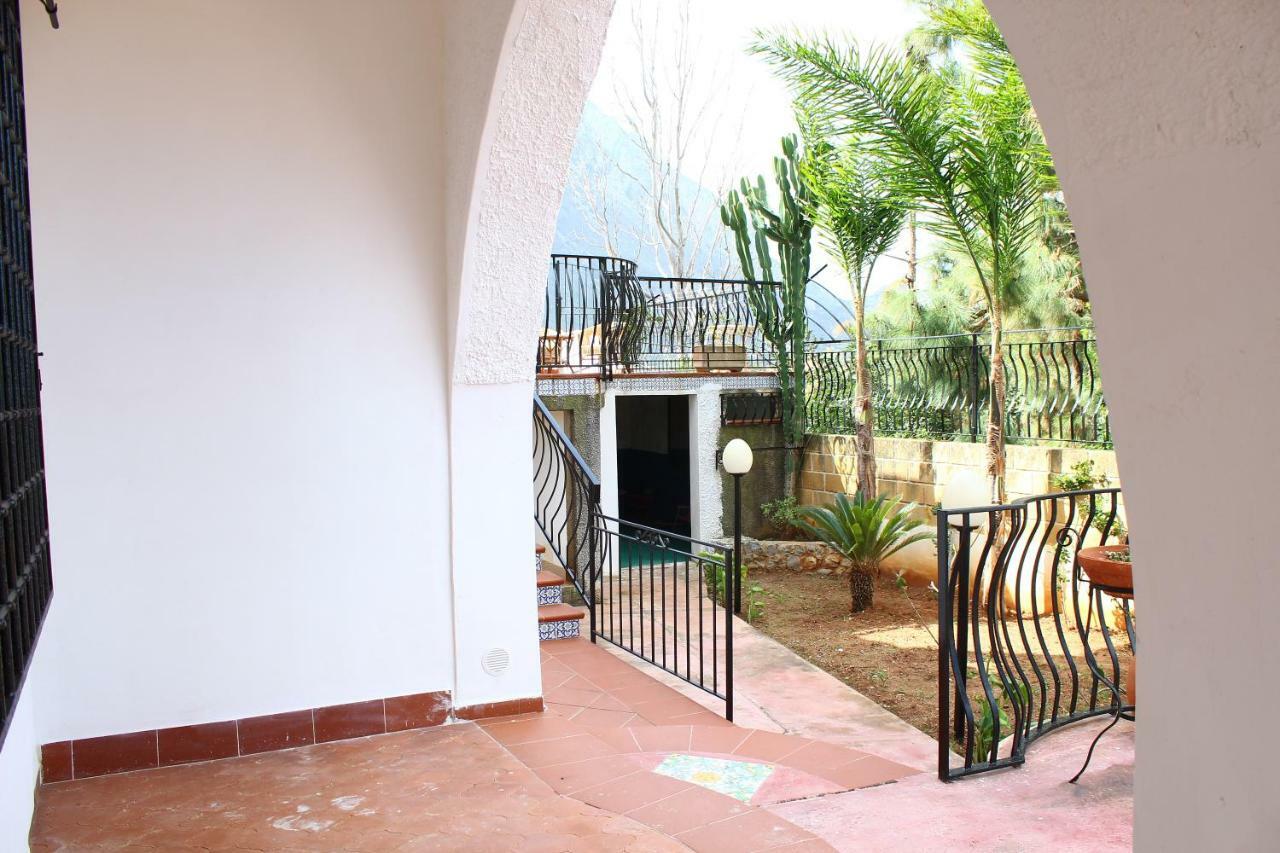 Villa Porto Rais Карини Екстериор снимка